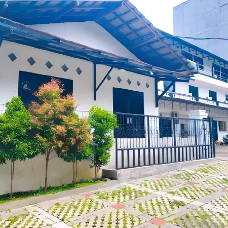 Duta Hotel