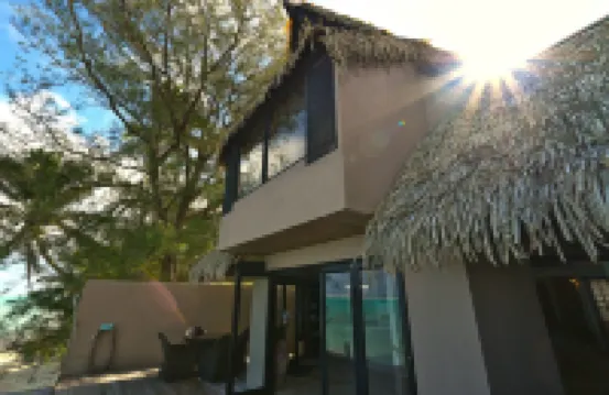 羅特同加倒影 酒店