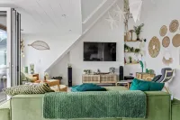 Sea Holly House in Beer Hotels in Beer