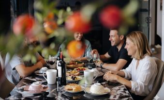 Crescendo Unique Studio