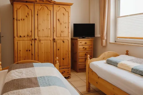 New !!! FeWo Strandkorb - right on the dike with a large garden