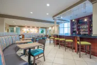 Holiday Inn MANASSAS - BATTLEFIELD by IHG - bar
