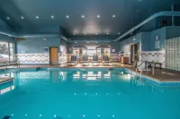 Holiday Inn Express & Suites KALISPELL by IHG - Pools