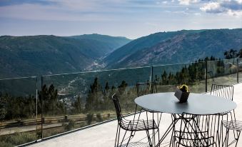 Casa de São Lourenço - Burel Panorama Hotel - Member of Design Hotels