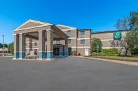 Quality Inn - 2-Star