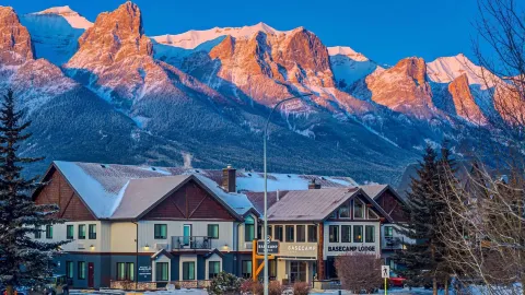 Basecamp Lodge Canmore in Canmore