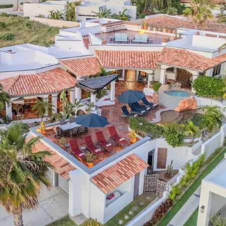 Peaceful and Spacious Villa Just Steps from the Beach!