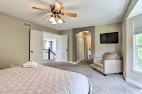 Spacious Parkview Home 12 Mi to Denver, Game Room - 3-Star