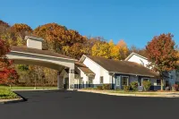SureStay Plus Hotel by Best Western Highland Poughkeepsie Hotels in Lloyd