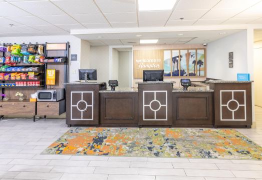 Tampa Hotel Comparison