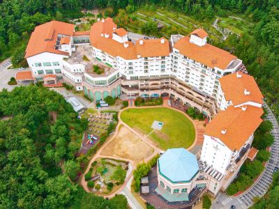 Stx Resort
