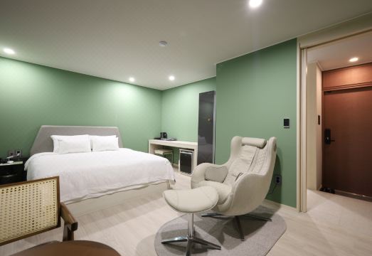 브라운도트 여수여천점