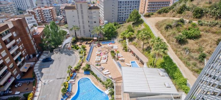 Hotel Oasis Park Splash Hotels in Calella