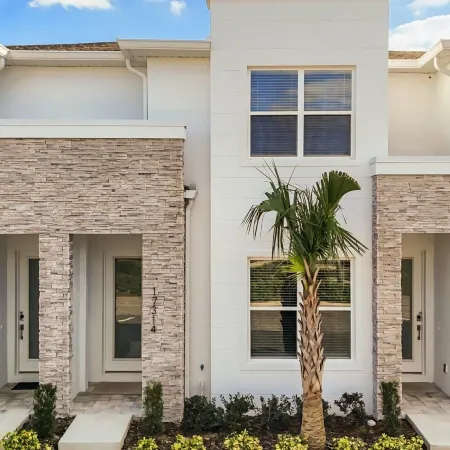 Stunning Townhome With Private Pool Games Room