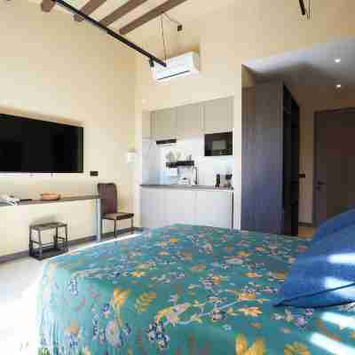 SJ7 Aparthotel Rooms