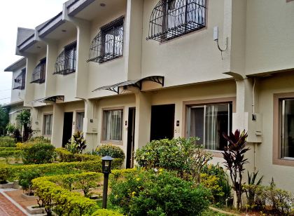 Baguio Holiday Villas