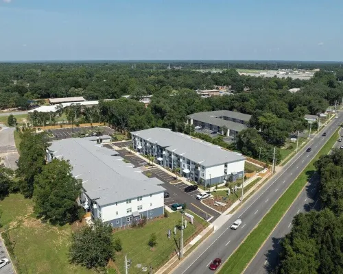 Landing Apartments Pensacola - Belleview Heights Hotels in Bellview