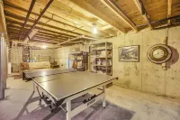 Lake & Trail Access On-site! Fairfax Hideaway - Wifi