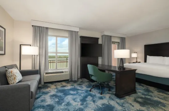 歡朋酒店及套房巴吞魯日市中心