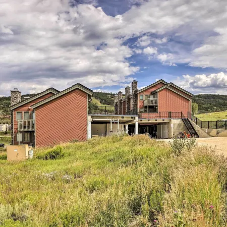 Mtn View Granby Condo w/ in-Unit Hot Tub!