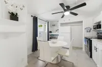 Guesthouse by the Beach