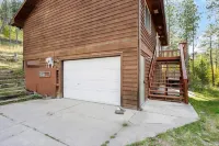 Omega Cabin Close to Lake Pactola and ATV Trails