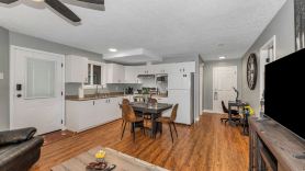 Knockan Hill Rentals - Ground Floor Suite