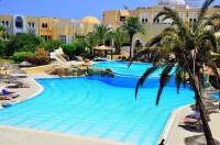 Joya Paradise - Pools