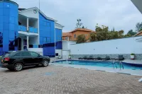 Dorlan Hotel - مسبح خاص