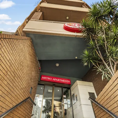 Metro Apartments on Darling Harbour Отели рядом с достопримечательностью «Сиднейский аквариум»