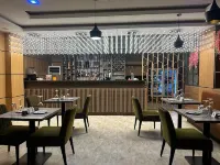 日出酒店及會議中心