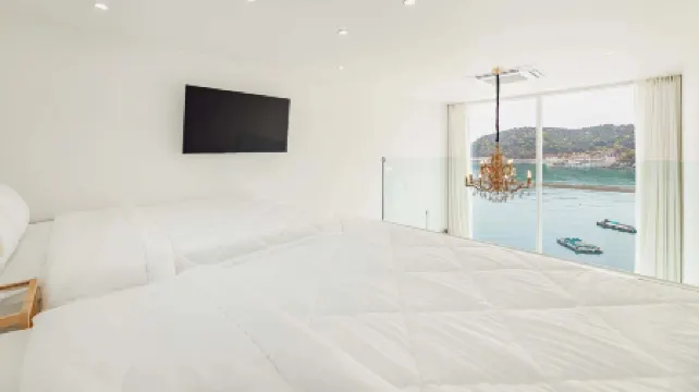 Yeosu Nukim Poolvilla