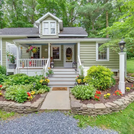 Charming Manheim Cottage w/ on-Site Animal Viewing Hotele w: Rapho Township
