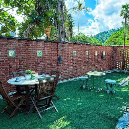 Serene Palm Heritage Tropical Villa