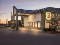 Super 8 by Wyndham Valdosta GA I-75 Hotels in Lowndes County