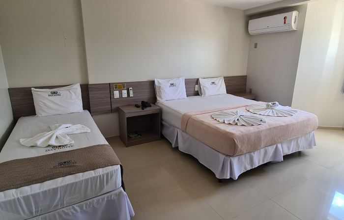 Max Hotel