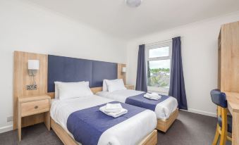 Abbey Lawn Hotel - Housity