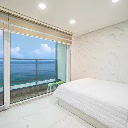 Geoje Island C&Moon Pension