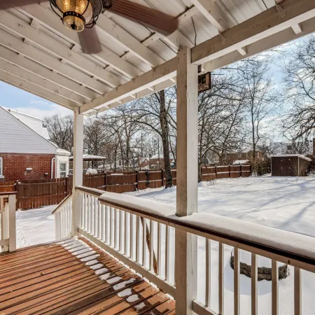 Cincy Area Bungalow w/ Deck & Yard, Pets Welcome!
