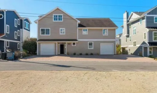 Steps to the beach!  6-bed/5 bath newly renovated house in S Bethany Beach!