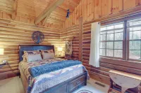 Murphy Cabin w/ Views < 1 Mi to Hiwassee Lake! - balcony