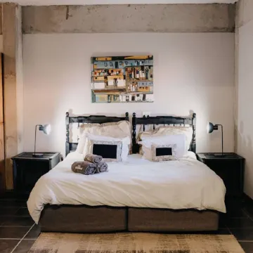 La Rona Hospitality Services