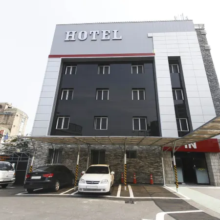Busan Gijang Hotel Feoh Отели рядом с достопримечательностью «Храм Пэкдуса»