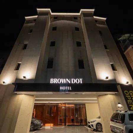 Seongnam Brown Dot Отели рядом с достопримечательностью «Торговый центр Garden 5»
