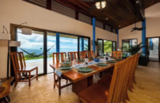 Stunning Ocean View-Rainforest Villa. Concierge, Breakfast/Housekeeping M-F.