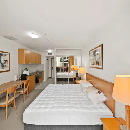 Central ACT Studio with Indoor Pool and Gym