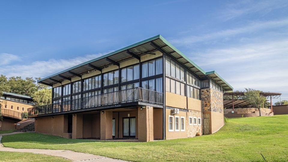 Riverstone Lodge