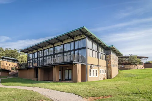 Riverstone Lodge