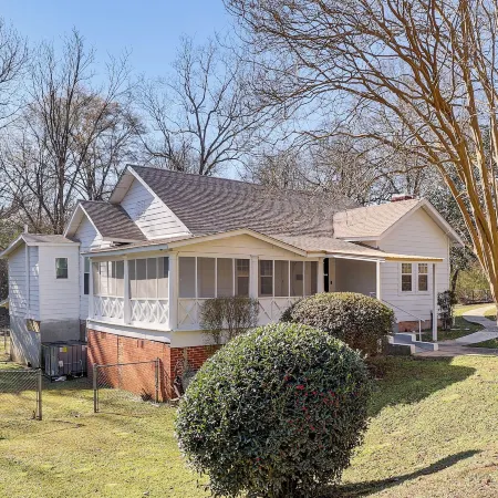 'doris & Susan's Place' - Historic Tuskegee Home