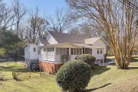 'doris & Susan's Place' - Historic Tuskegee Home - 3-Star
